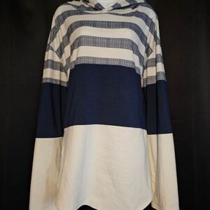 Unbranded Men's Navy and White Hoodie